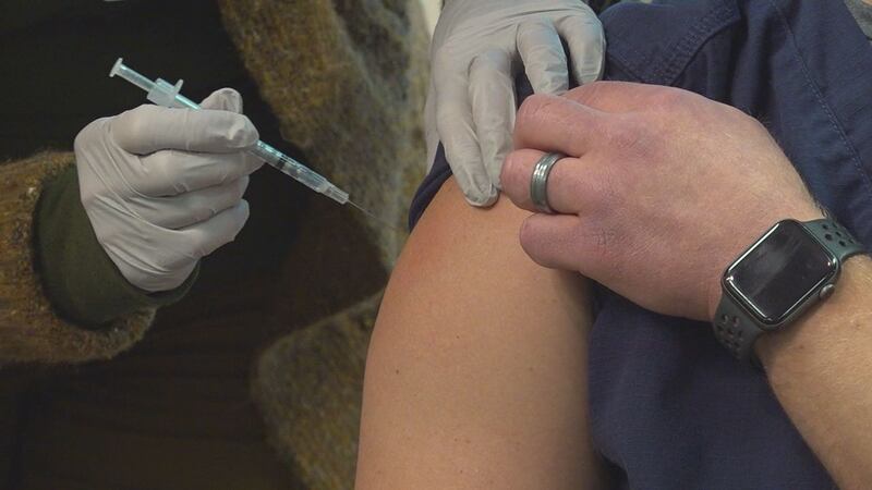 Patient getting the flu vaccine