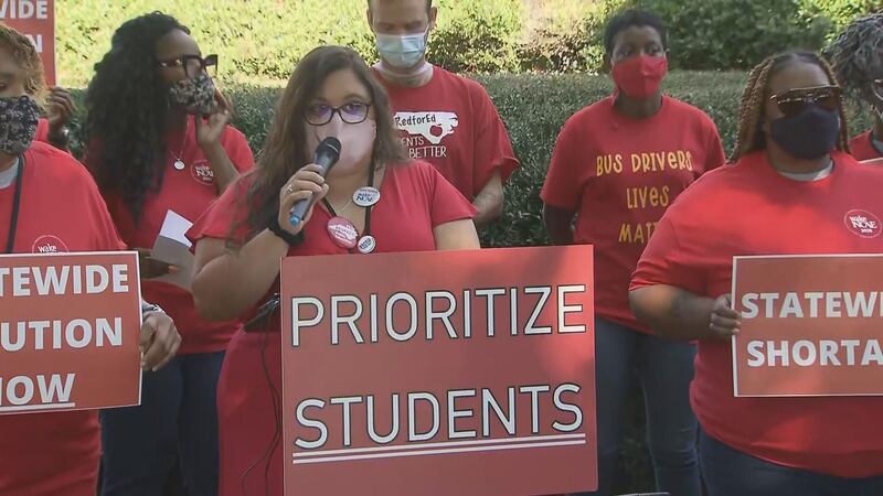 Bus drivers rally for better pay amid shortage