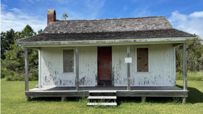 Guthrie-Ogilvie House at Cape Lookout